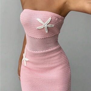 Chic Strapless Pink Dress with Starfish Accents